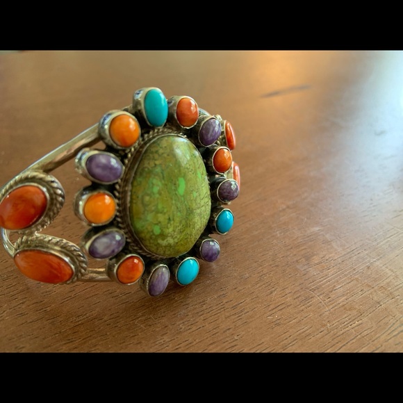 Turquoise sterling cuff, coral, coral, charoite - Picture 6 of 6
